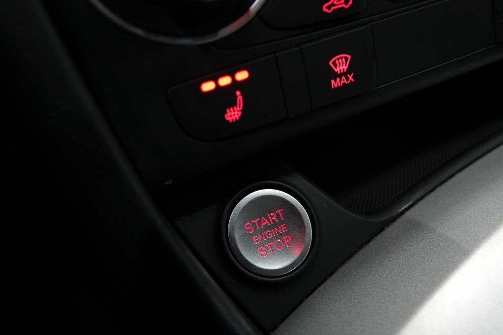 Audi Q3 1.4 tfsi | cruise | keyless | led |