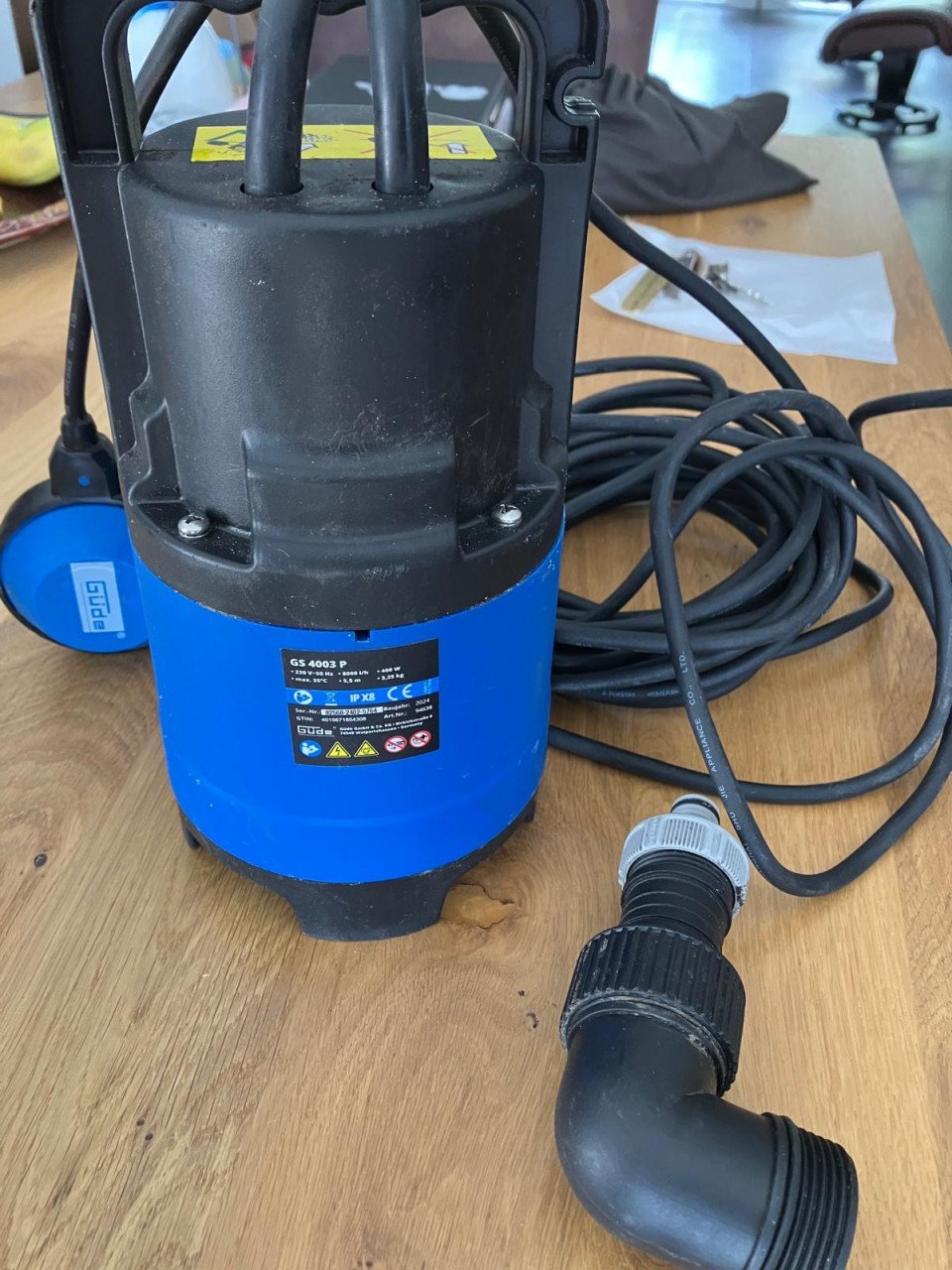 Waterpomp voor legen vijver