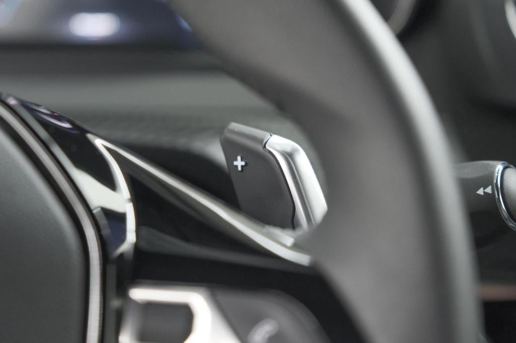 Peugeot 2008 puretech 130 eat8 allure | 360 camera | adaptieve cruise contr