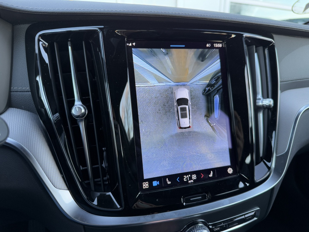 Volvo V60 t6 recharge 398pk ultra dark| panodak| adap.cruise| 360camera