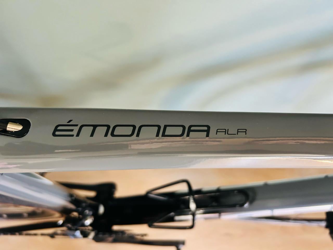 Trek Emonda ALR 6 maat 58