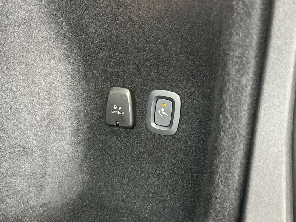 Volvo V60 t8 455pk recharge ultra dark| adap.cruise| pano| trekhaak| 360cam