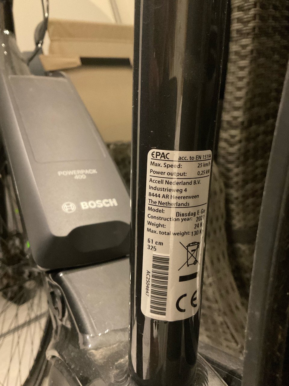 Keurig nette Batavus elektrische heren fiets met Bosch middenmoter.