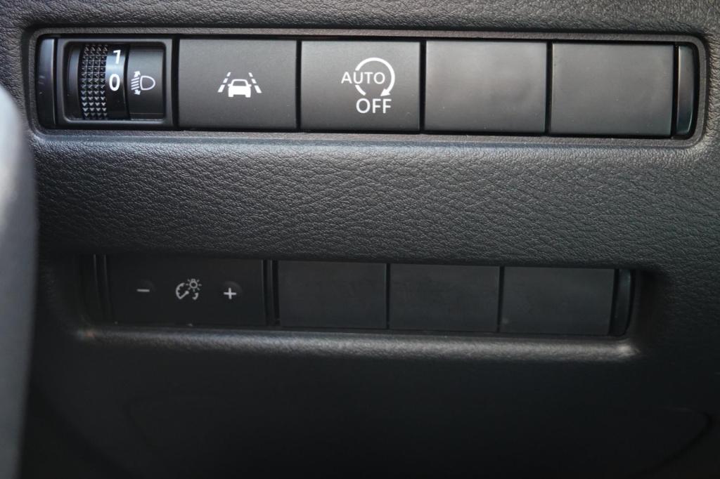 Nissan Qashqai 1.3 mhev xtronic acenta