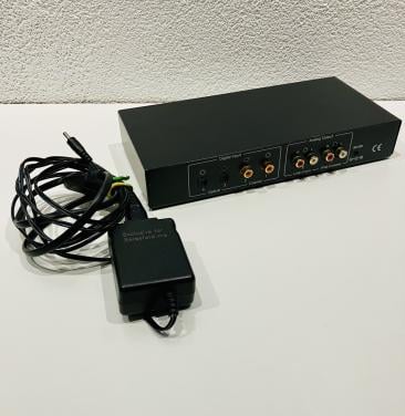 Te koop Audio Digitale naar Analoge omvormer Merk Beresford TC-7510 MK6