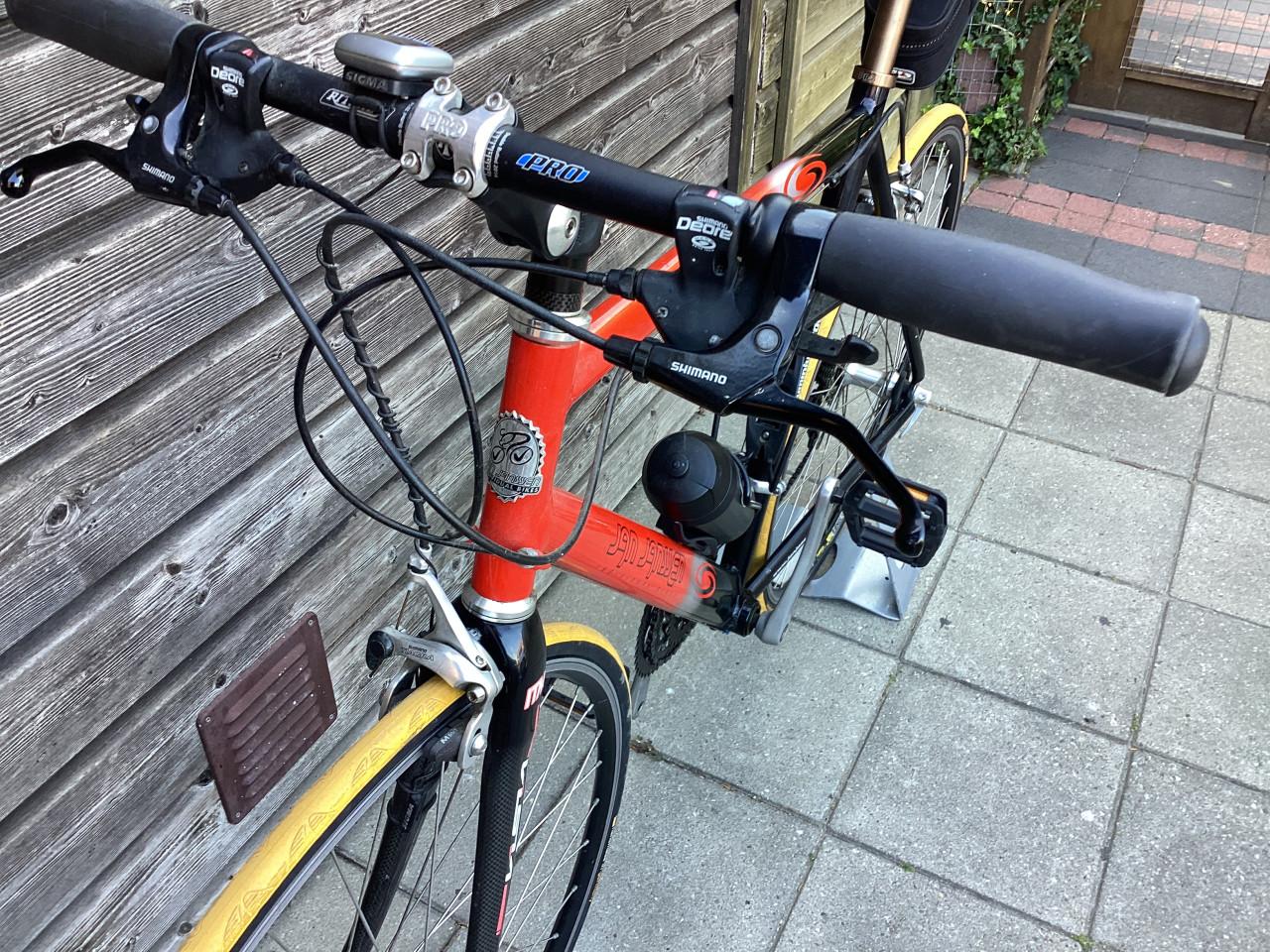 Jan Janssen racefiets 56 cm, met recht stuur, weinig gebruikt, 3x8 speed.