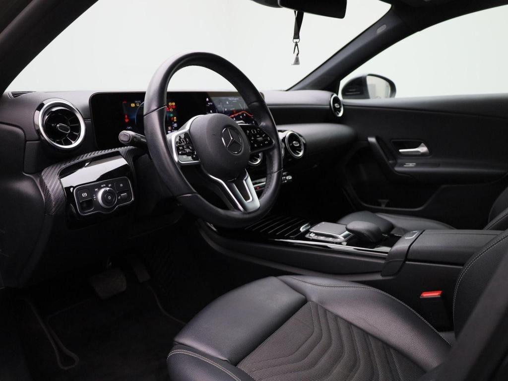 Mercedes-Benz A-Klasse 250 e business line | phev | automaat | navigatie |