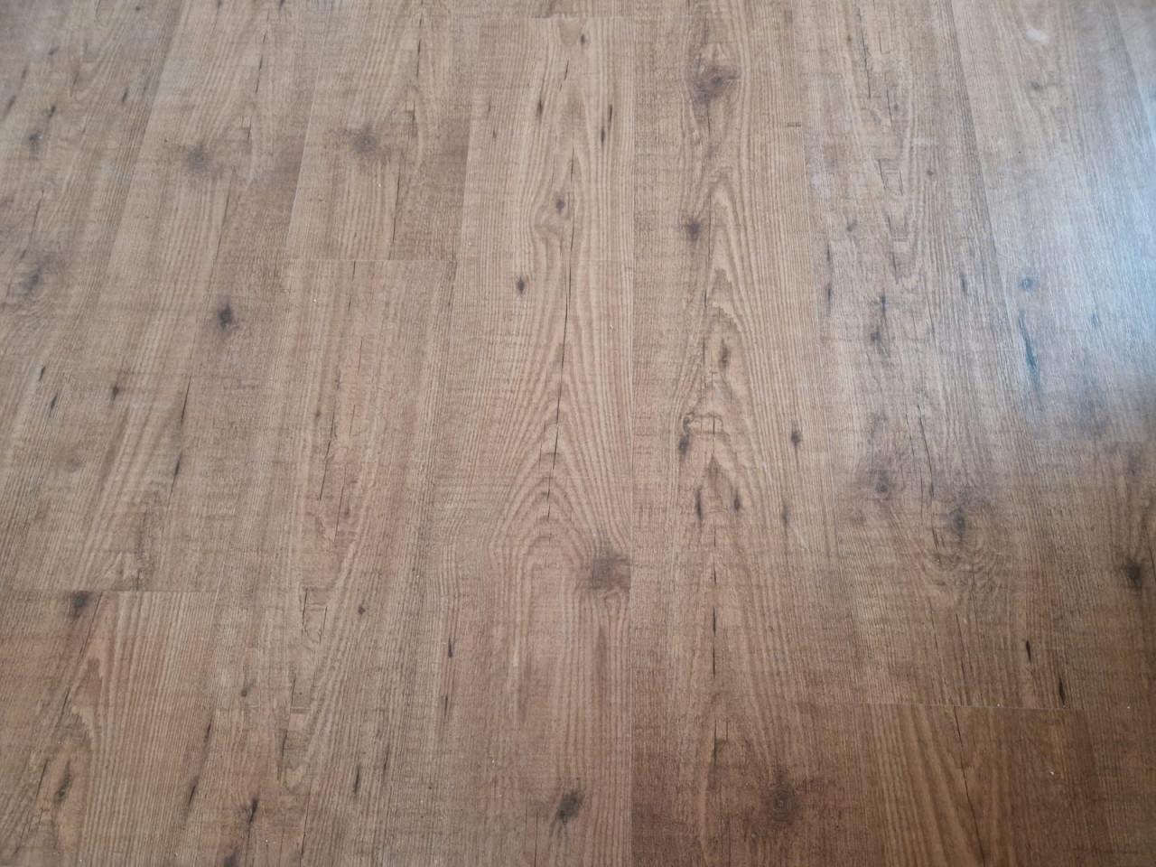 Klik laminaat GERESERVEERD