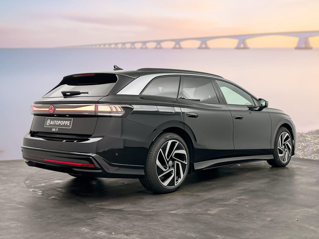 Volkswagen Id.7 tourer pro business 77 kwh accu. 210 kw / 286 pk variant