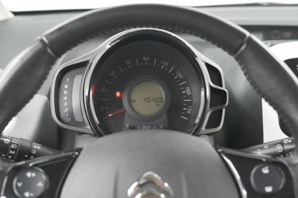 Citroen C1 1.0 vti shine | camera | airco | navigatie | 5 deurs