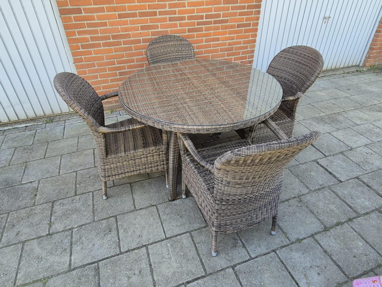4SO Tuinset, 4 stoelen met tafel (Bezorging mogelijk)