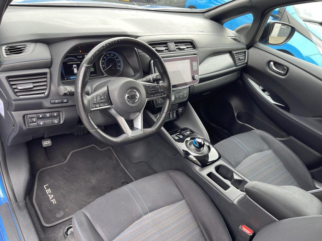 Nissan Leaf n-connecta 40 kwh soh 84% | navigatie | 360° camera | stuur- + 