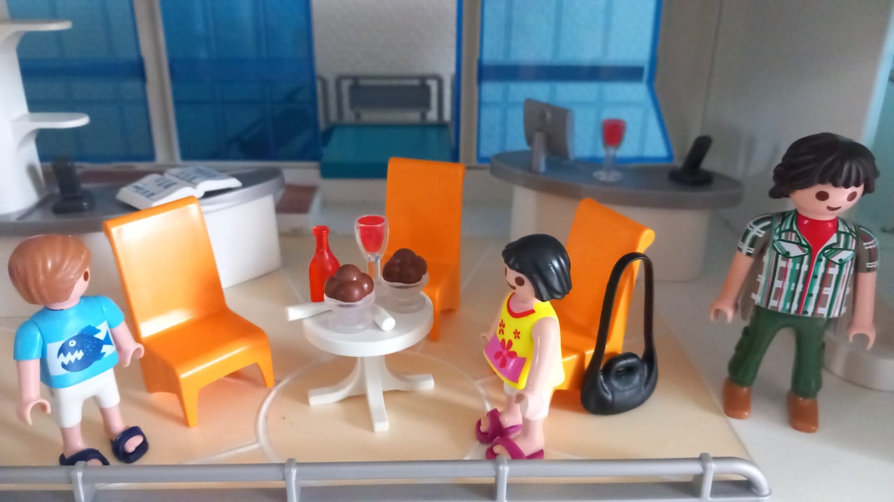 Playmobil volledig ingericht cruiseschip setnr 6978