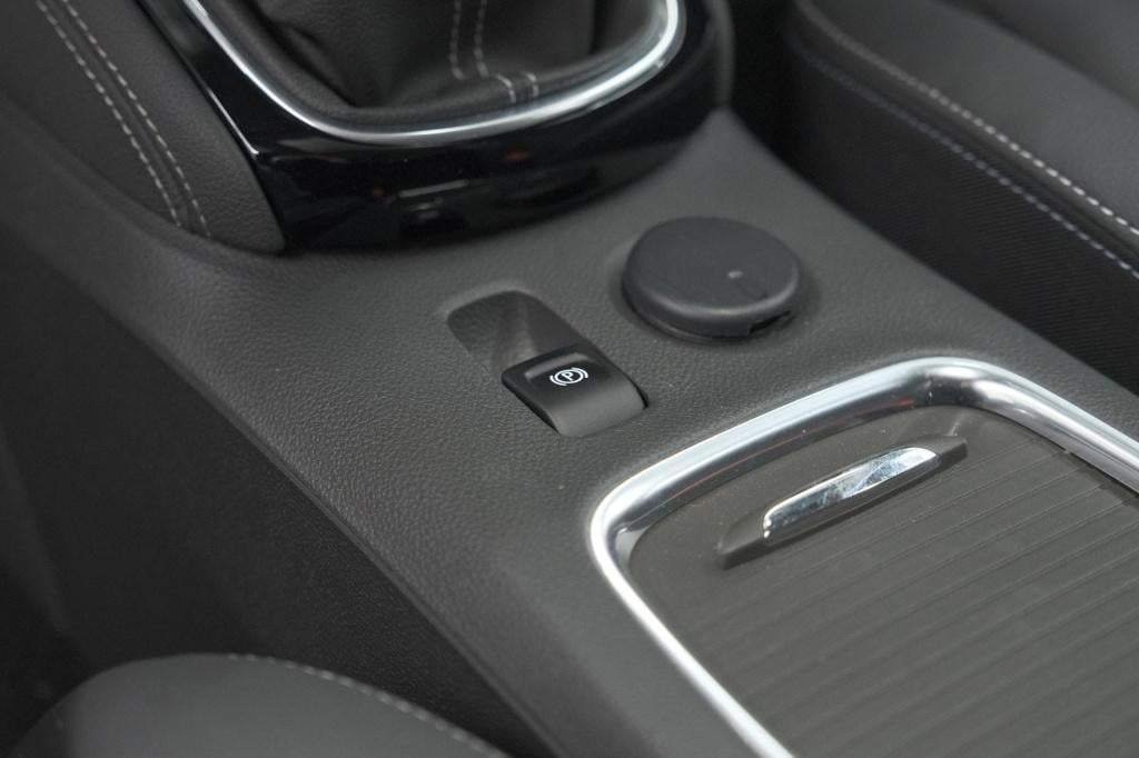 Opel Astra 130 business elegance | schuif-/kanteldak | camera | stoelventil