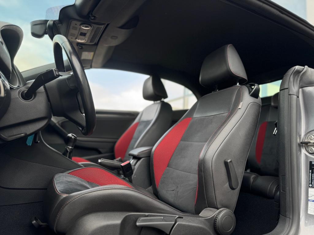 Volkswagen Golf cabriolet 1.2 tsi * stoelverwarming * clima * pdc 2x * wind