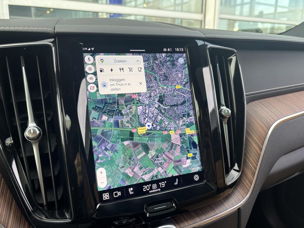 Volvo XC60 t6 398pk recharge bright inscription| luchtvering| adap.cruise|