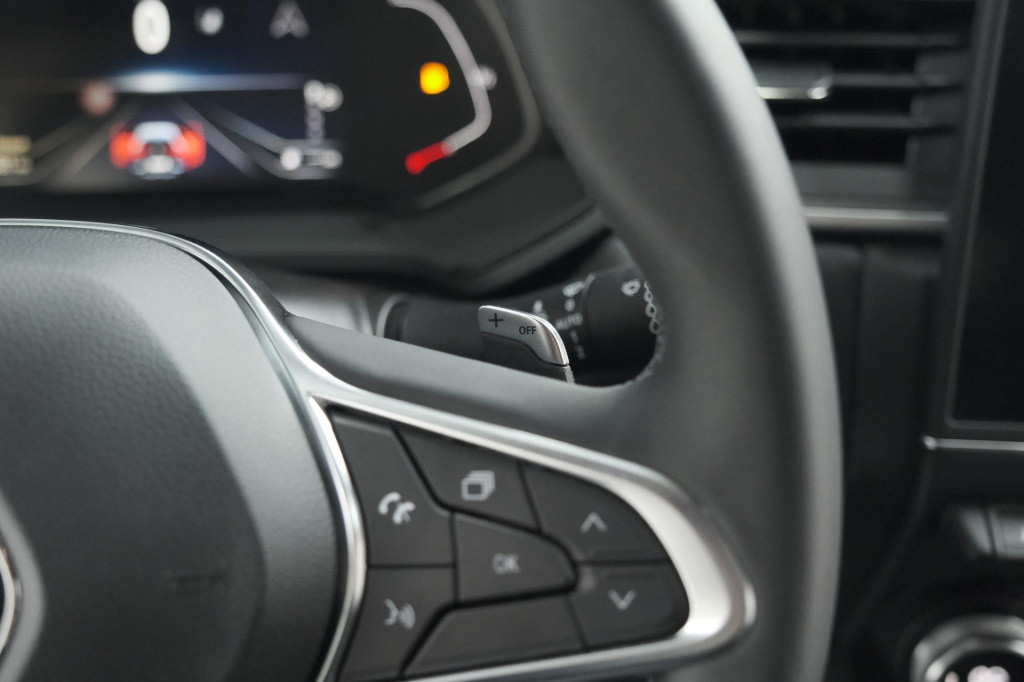 Renault Captur mild hybrid 140 edc techno | pack winter | camera | navigati