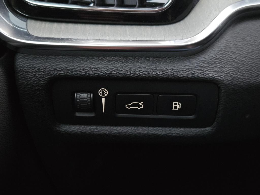 Volvo V60 2.0 t8 twin engine awd inscription | pano | elek. trekhaak