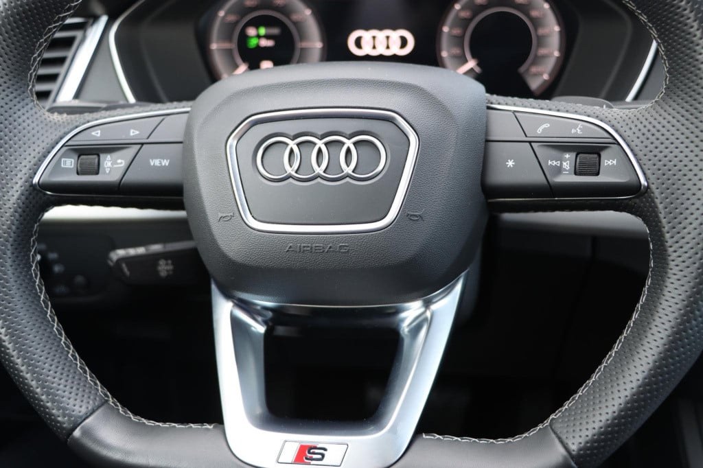 Audi Q5 sportback 55 tfsi e quattro s edition competition 367pk