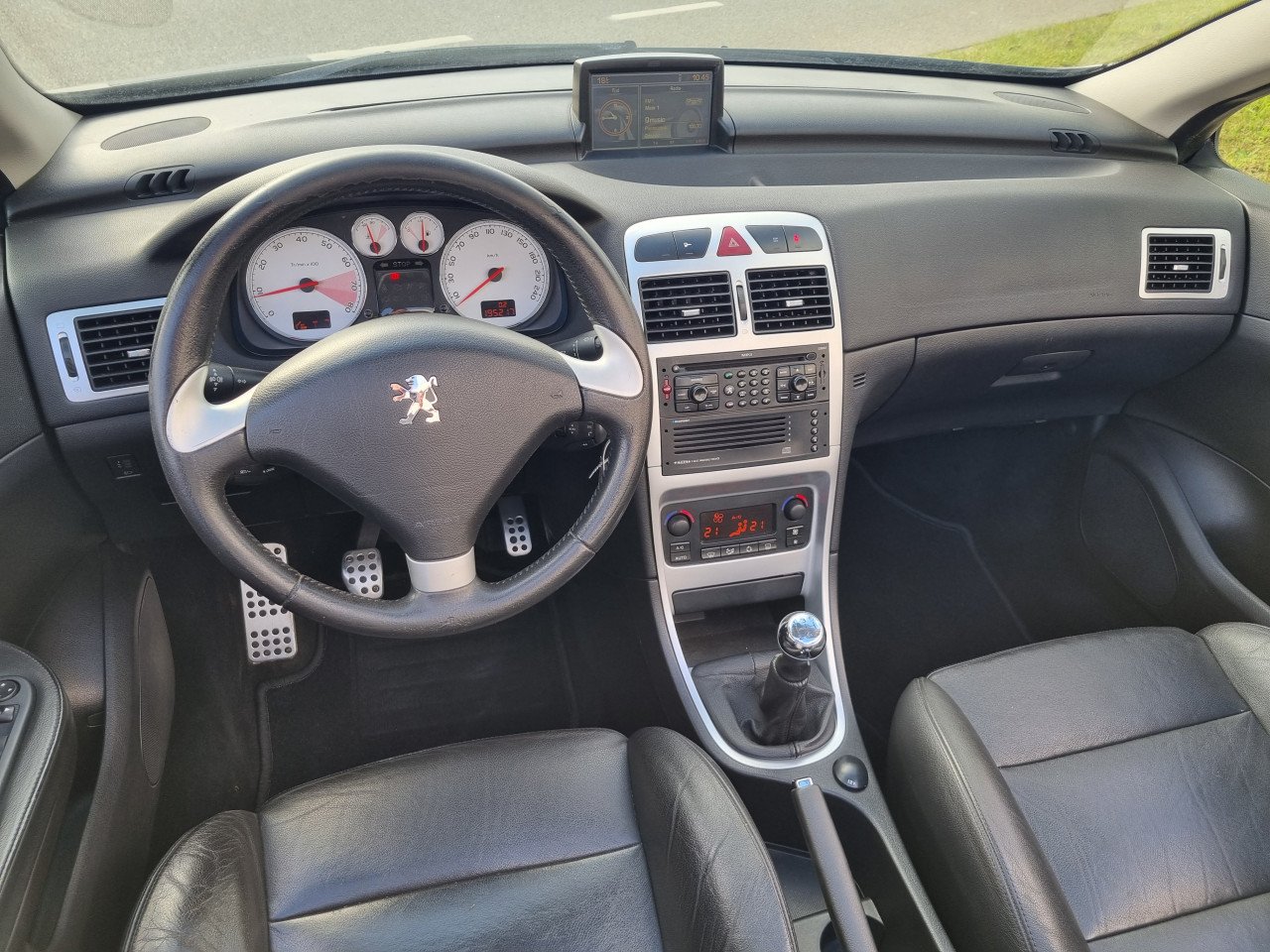 Peugeot 307 CC 2.0-16V Oxygo | Luxe uitvoering!