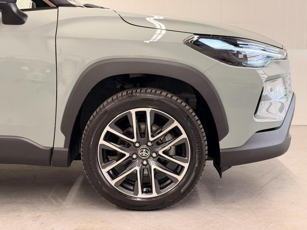 Toyota Corolla Cross hybrid 140 dynamic| adapt. cruise| stoel/stuur verw.| 