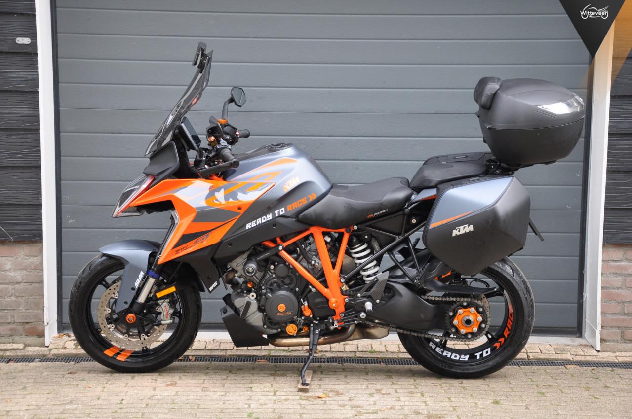 KTM 1290 SuperDuke GT