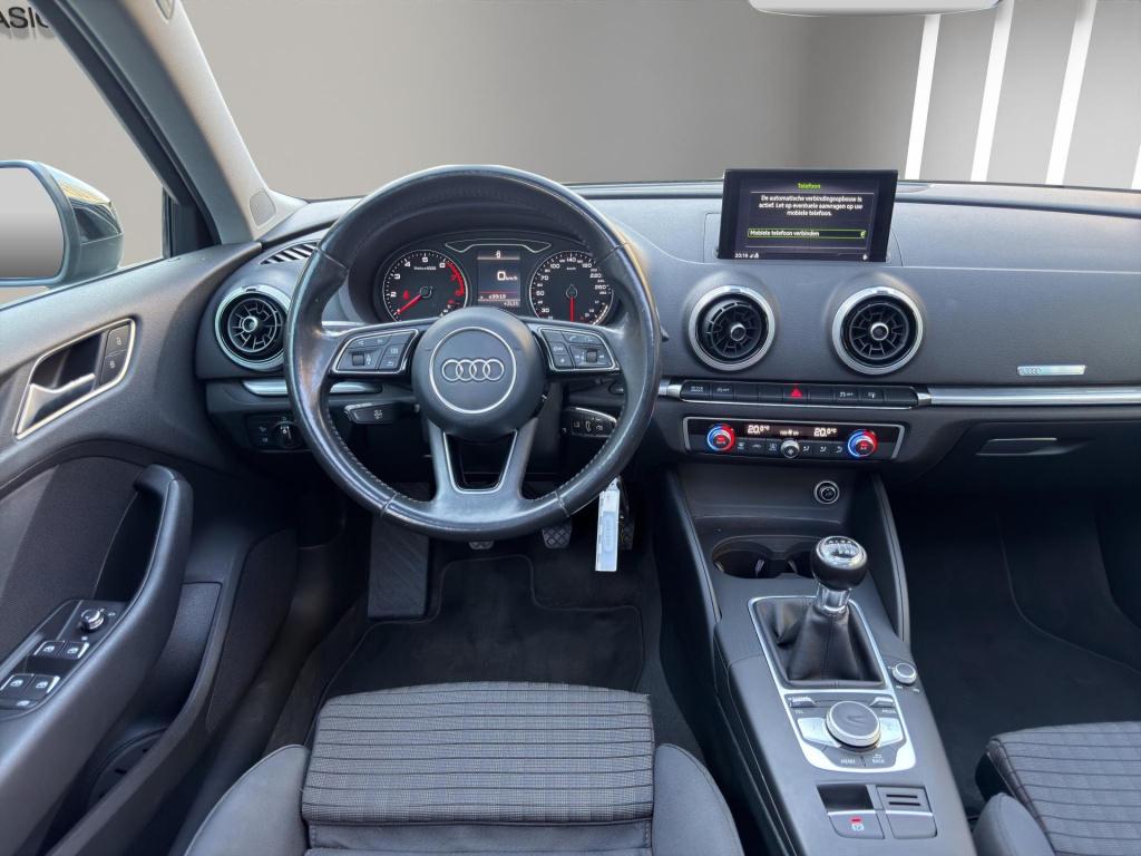 Audi A3 sportback 1.0 30 tfsi sport pano clima cruise