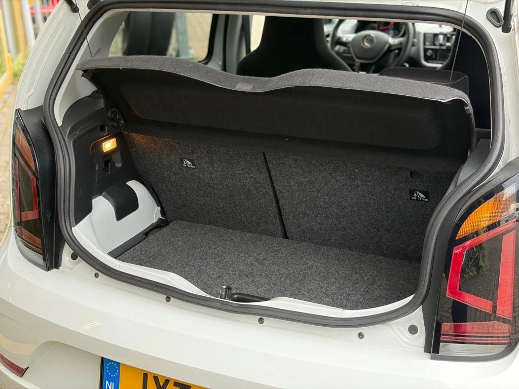 Volkswagen UP! 1.0 | active | lm velgen | stoelverwarming