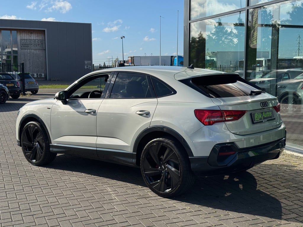 Audi Q3 sportback 35 tfsi pro line * camera * leer * carplay * black pack