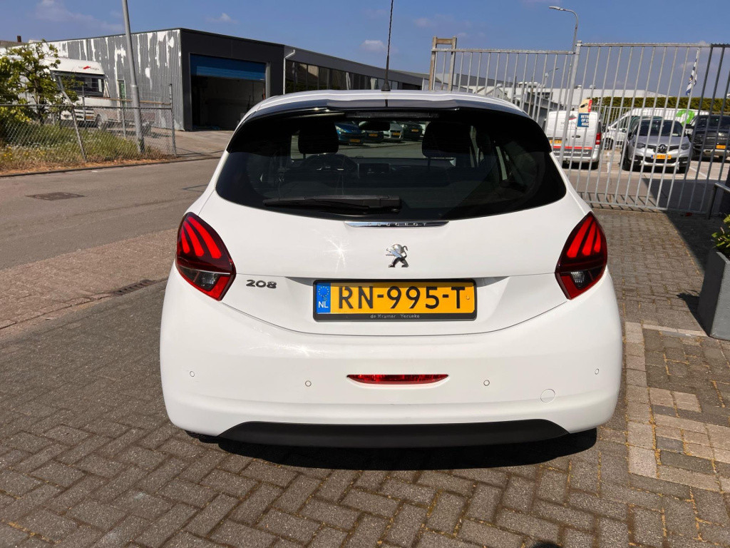 Peugeot 208 1.2 puretech blue lion