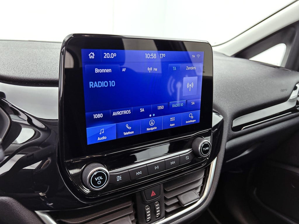 Ford Fiesta 1.0 ecoboost titanium | lmv | parkeer sensoren | cruise control