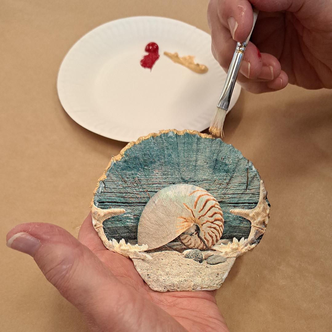 Workshop Decoupage op Sint-Jacobsschelpen