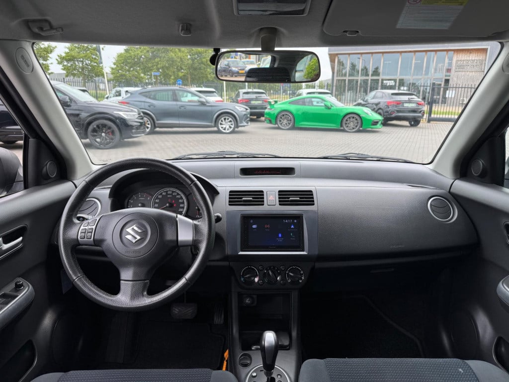 Suzuki Swift 1.3 exclusive* airco * 5drs * carplay