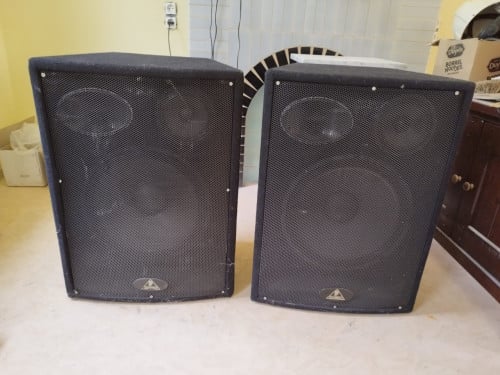 Berhinger eurolive s1530