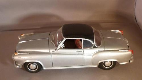 Diverse modelauto's o.a. Citroën, Jaguar, Mercedes, BMW, Ferrari en meer.