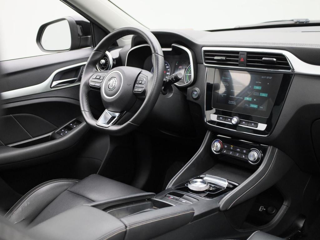 MG Zs Ev luxury 45 kwh
