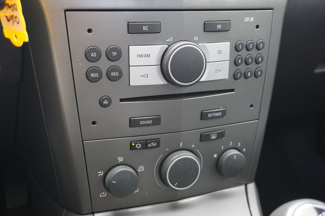 Opel Astra 1.4 Edition - Airco / Elekt. ramen / Cruise / Trekhaak / NAP