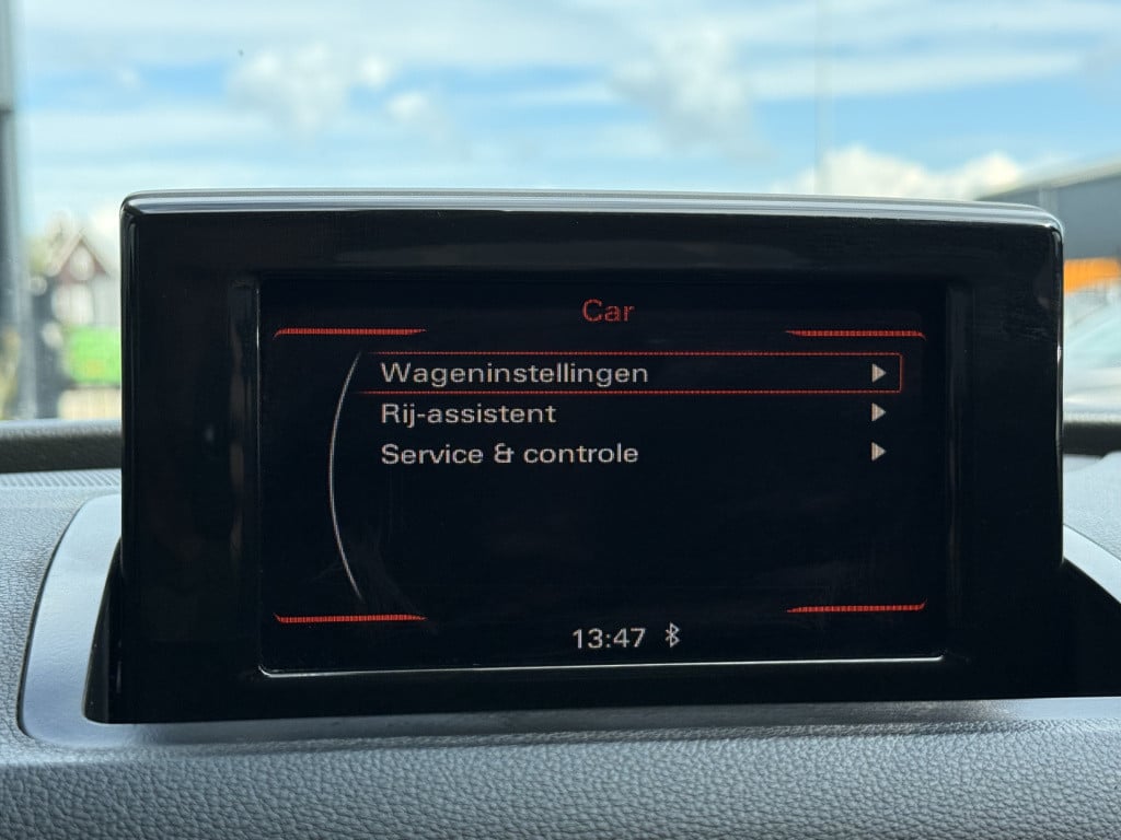 Audi Q3 2.0 tfsi quattro | afn trekhaal | stoelverwarming | half leder | pa