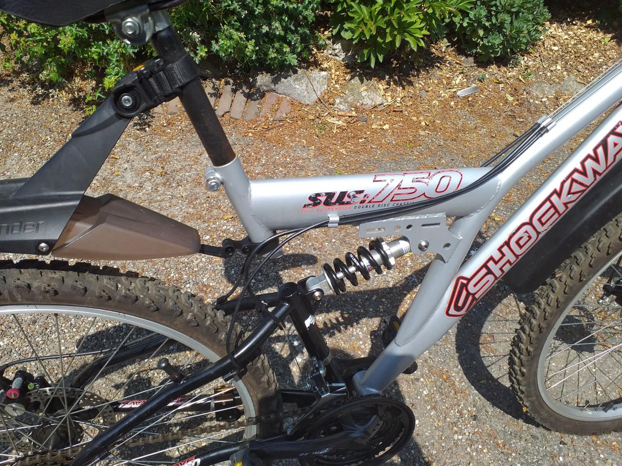 """""MOUNTAINBIKE SHOCKWAVE 750 MOOI VOOR OP VAKANTIE""""