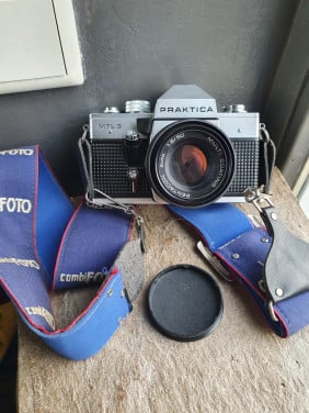 Prachtige vintage spiegelreflex camera, Praktica MTL3 incl. accessoires....