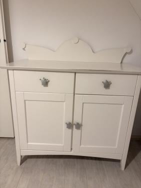 Baby kamer : commode en kast