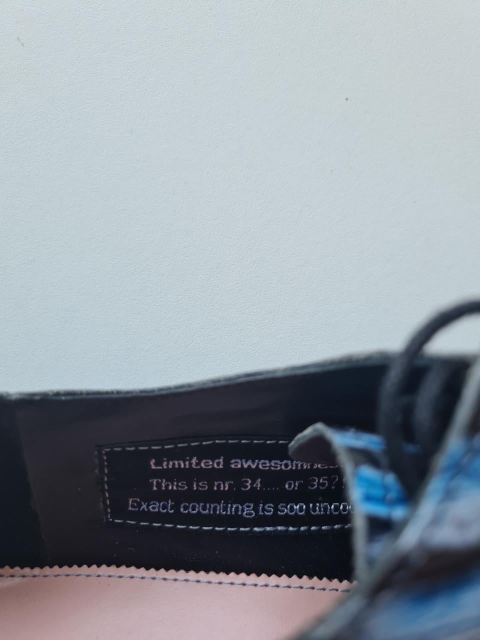 Floris van Bommel geheel leren  schoenen blauw Mt 42 Nieuw !