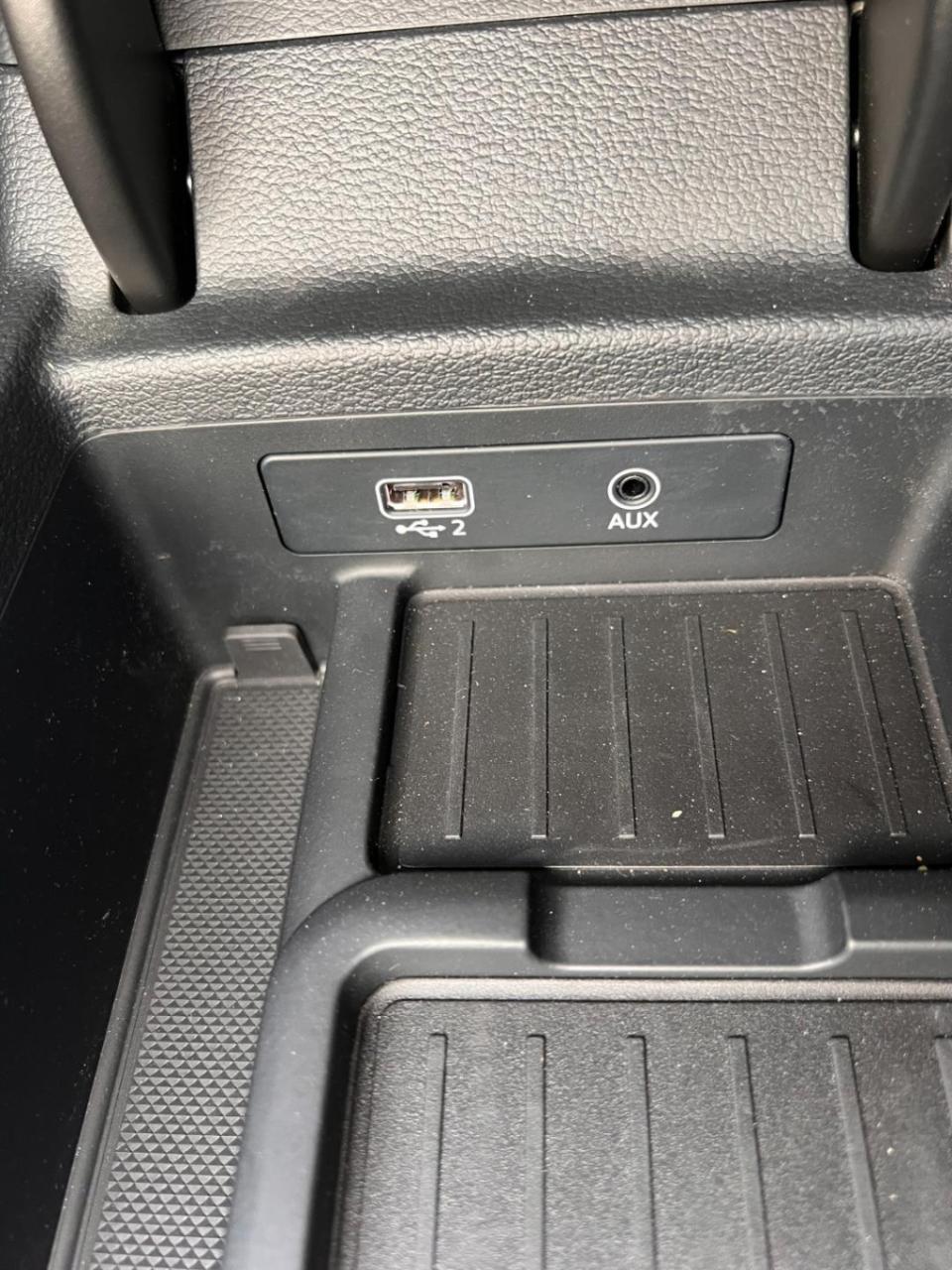 Audi A4 avant 35 tfsi m-hev sport s line black edition, standkachel, wegkla