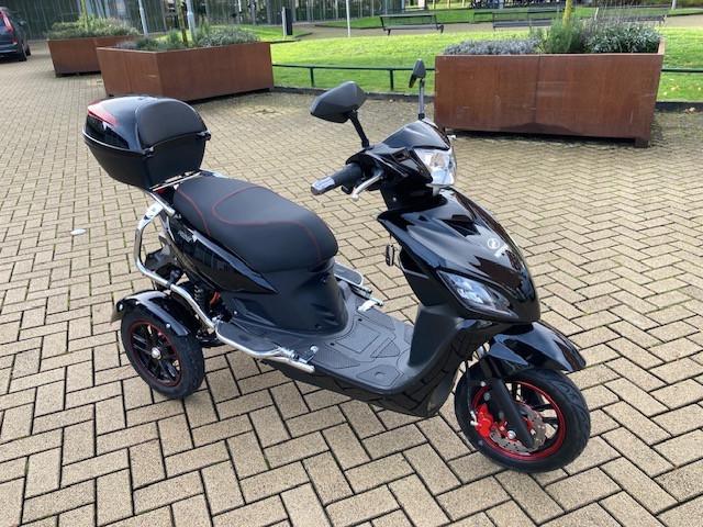 NIEUWE NIPPONIA PRIDE SCOOTER ! GEEN RIJBEWIJS EN GEEN HELMPLICHT !