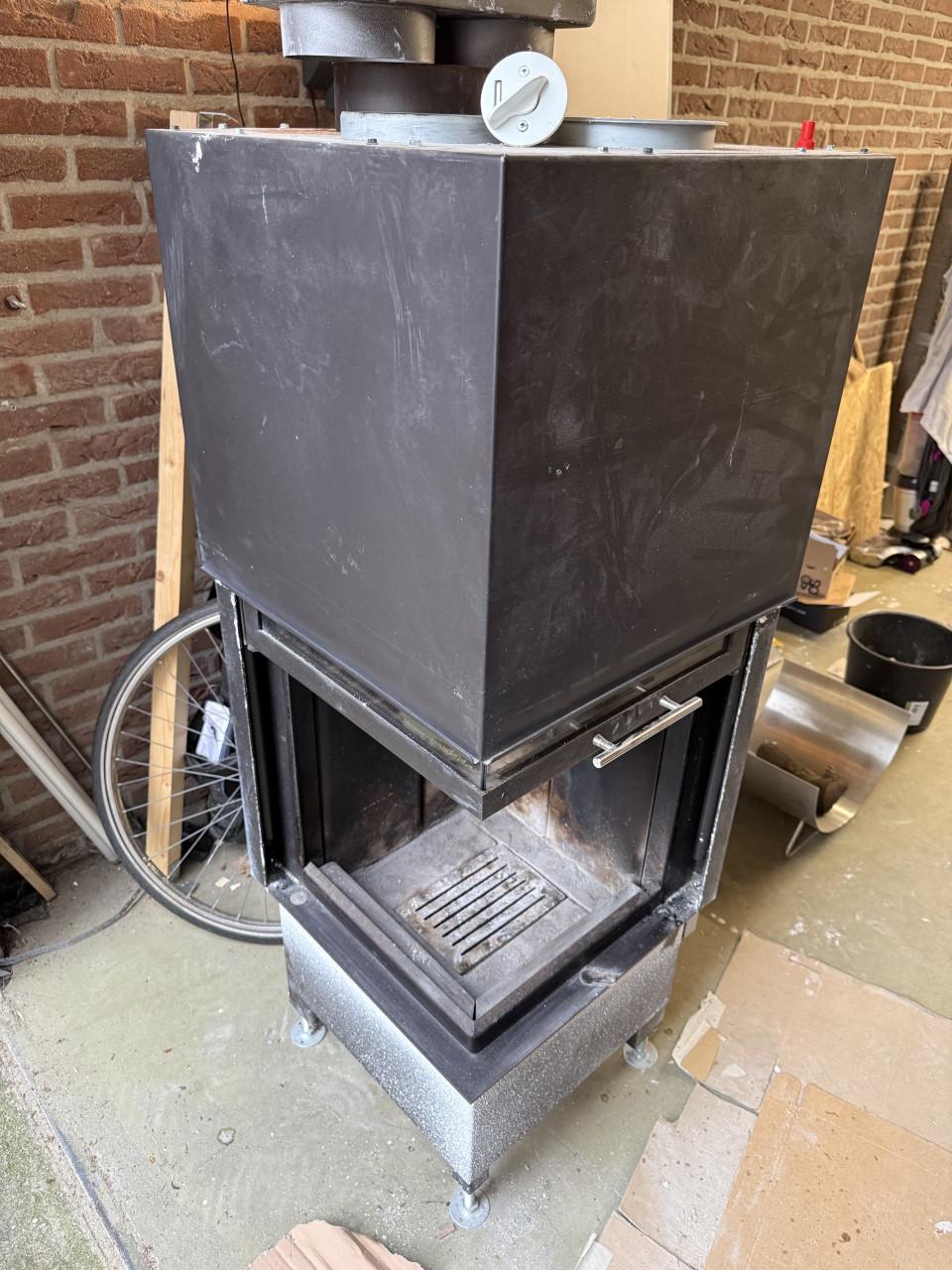 Stalen inbouw open haard