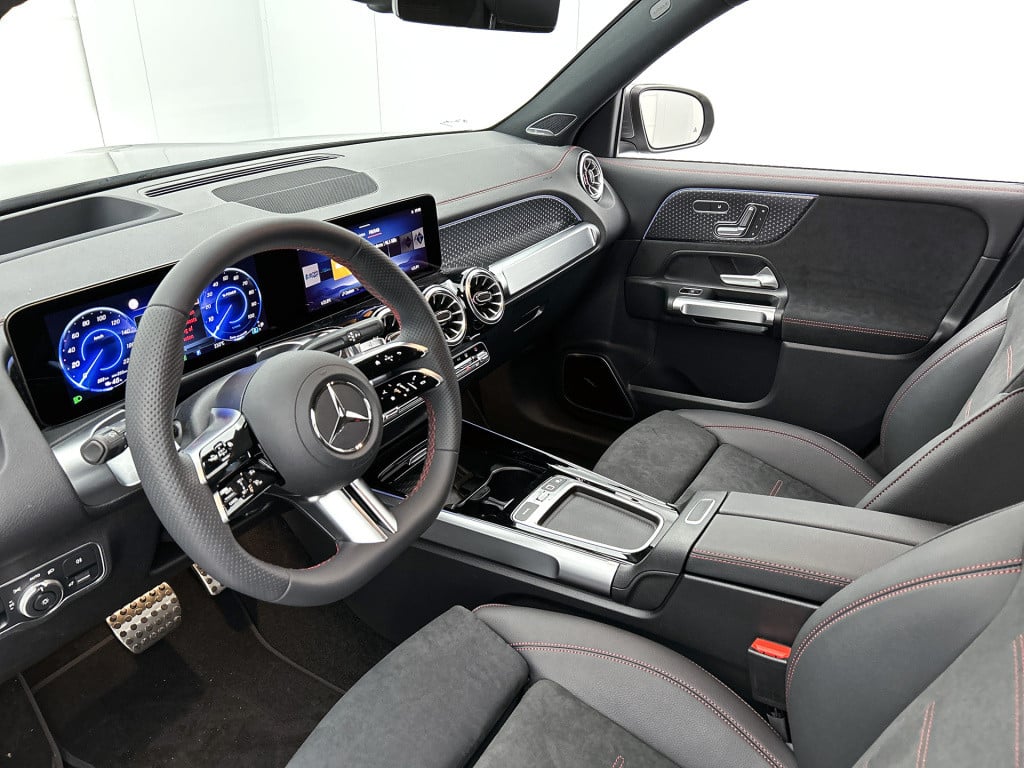 Mercedes-Benz Eqb 250+ business solution amg 71 kwh | premium pakket | park