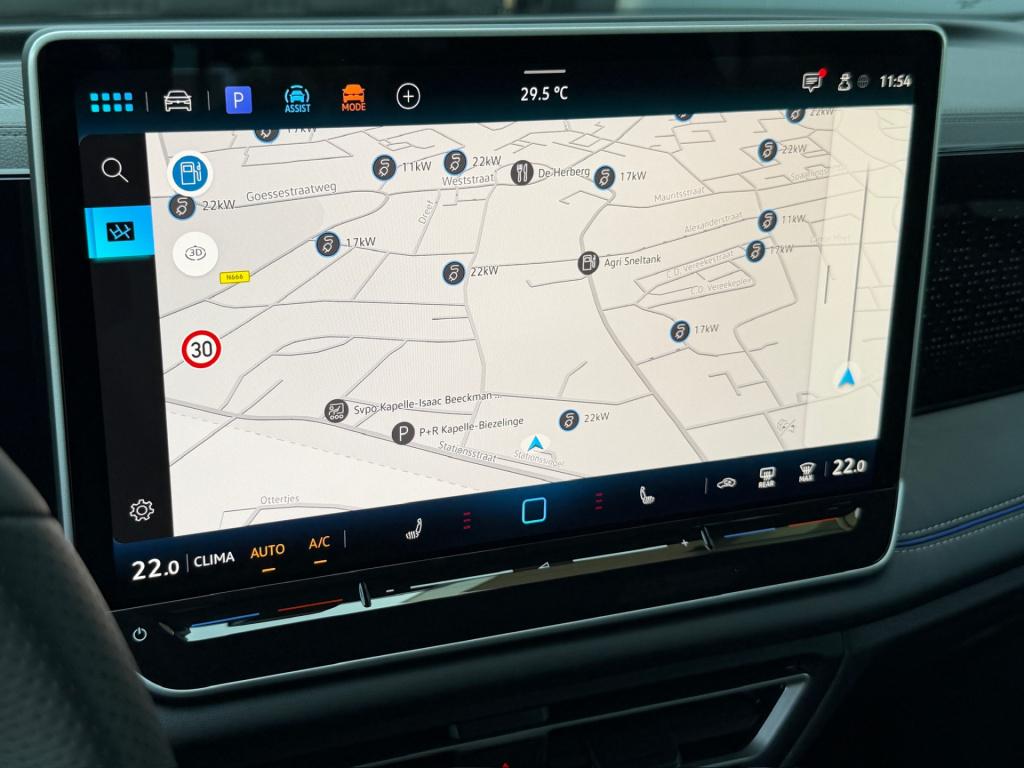 Volkswagen Tiguan 1.5 etsi 150pk dsg r-line | black line | 360 camera | sta