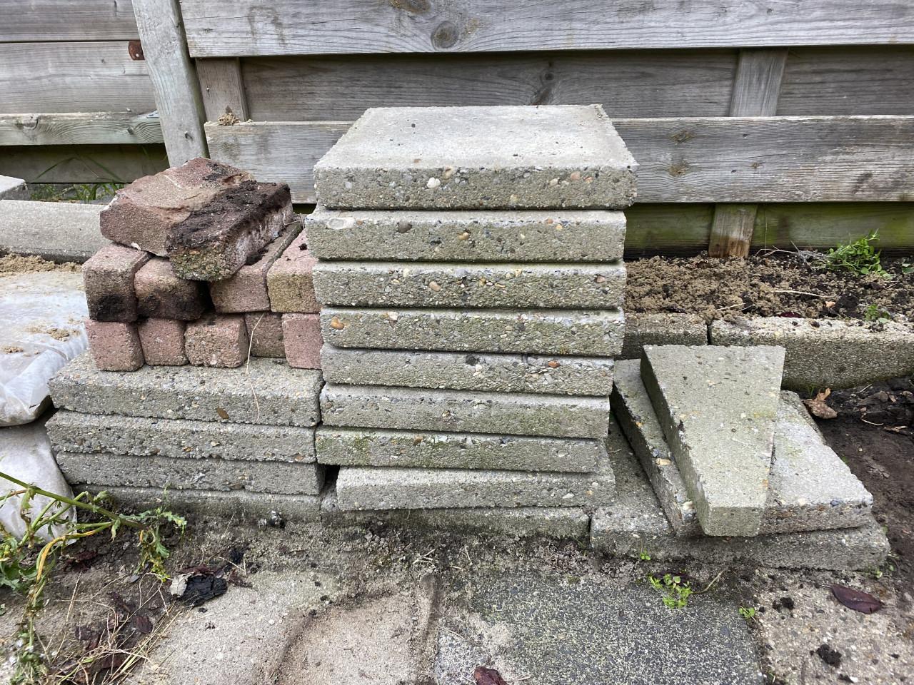 Tegels en betonbanden