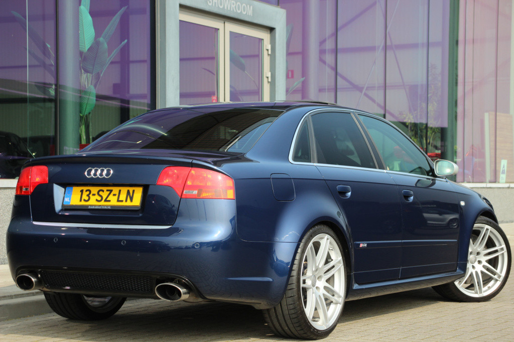 Audi A4 limousine 4.2 v8 rs4 quattro | orig nl | 2de eigenaar | kuipstoelen