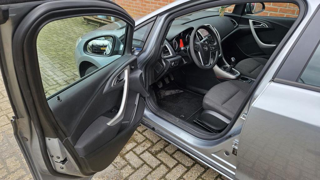 Opel Astra sports tourer 1.4 edition